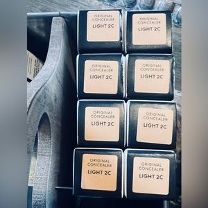 BUNDLE DEAL bareMinerals Mineral Concealer 8 Tubes in the Color Light 2C